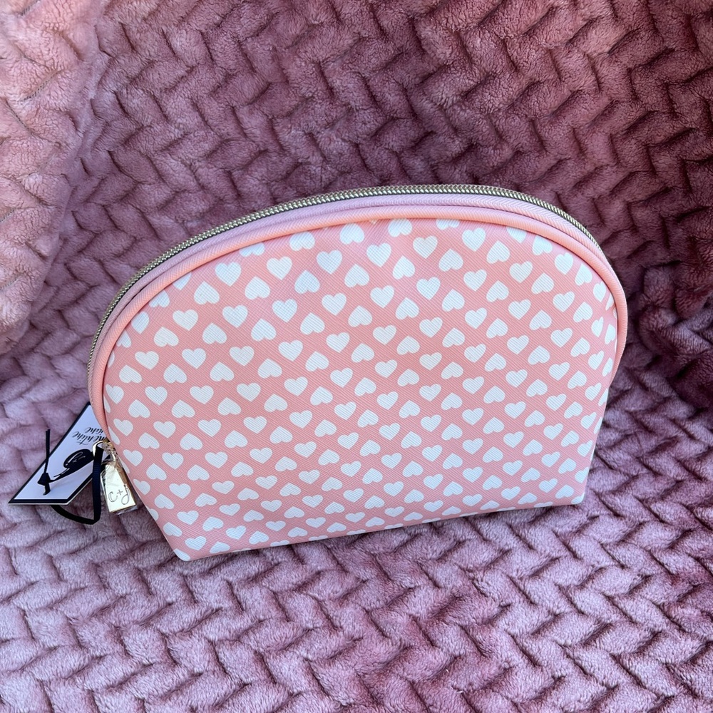 Cosmetic bag